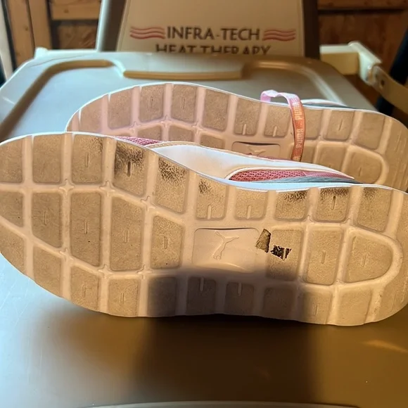 Puma pink soft foam size 6.5 - Picture 4 of 5